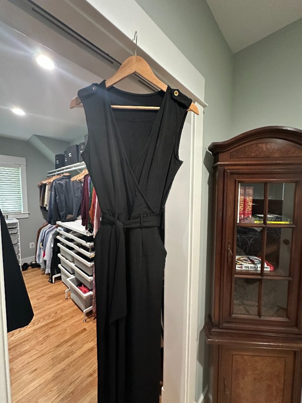 Black Sleeveless Wrap‑Style Jumpsuit with Waist Tie – Size M